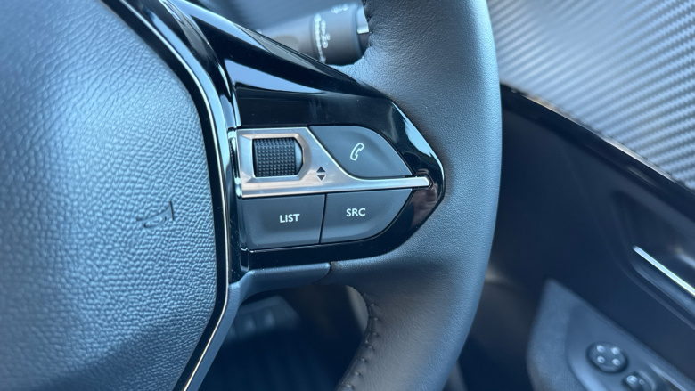 Peugeot 208 1.2 PureTech 100 Style 5dr Petrol Hatchback